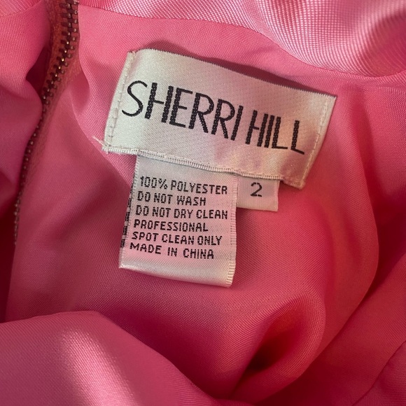 Sherri Hill Vibrant Pink Halter Open Back Cut Out Short Dress Size 2 NWOT - Picture 8 of 10